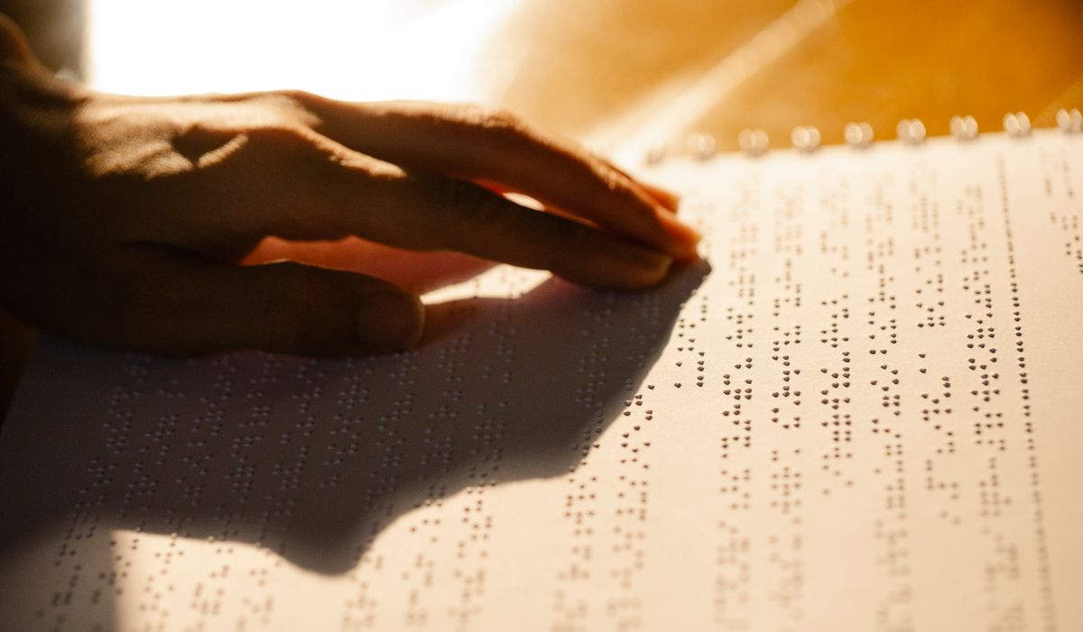 voto accesible en braille para personas ciegas